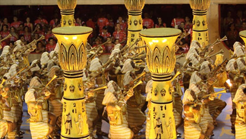 karnabalia-ston-kosmo