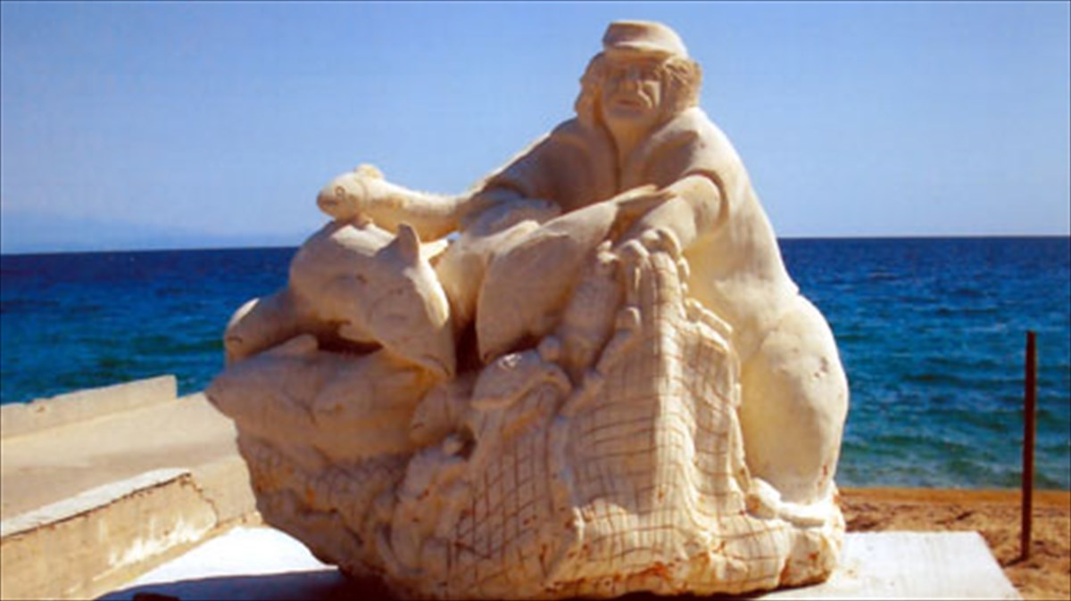 eikastiko-afieroma-sto-triantaxrono-ergo-enos-afutioti-glupti