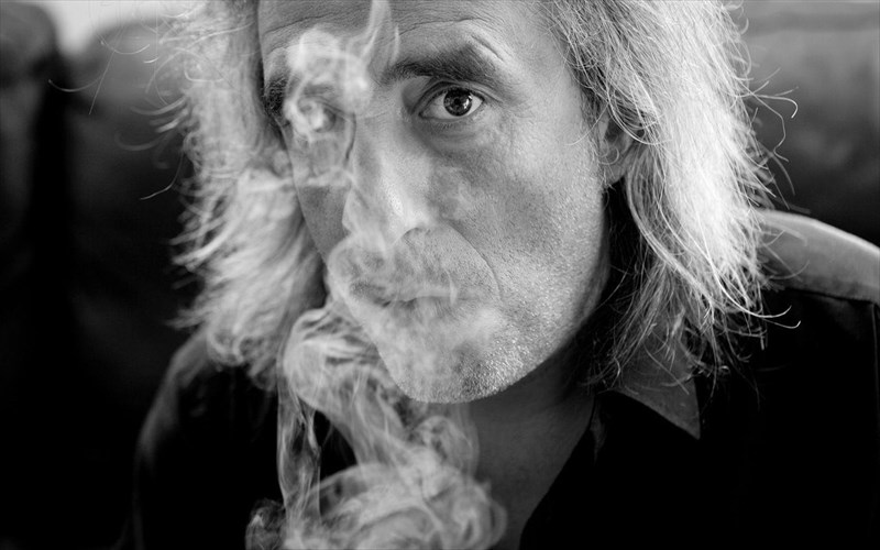 anaboli-tis-tritis-sunaulias-tou-gianni-aggelaka-sto-stage-volume-1