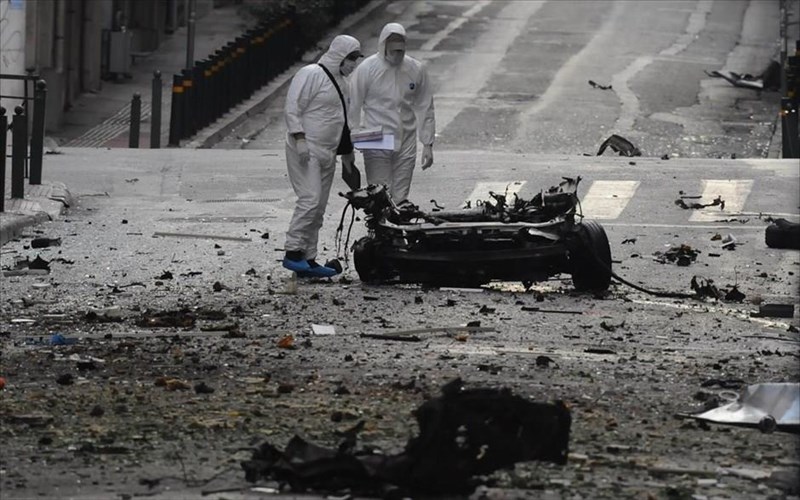 zimies-sto-theatro-aliki-logo-ekriksis