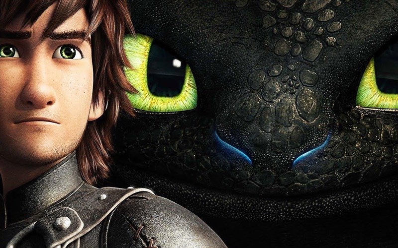 o-gerard-butler-ekpaideuei-ton-drako-tou