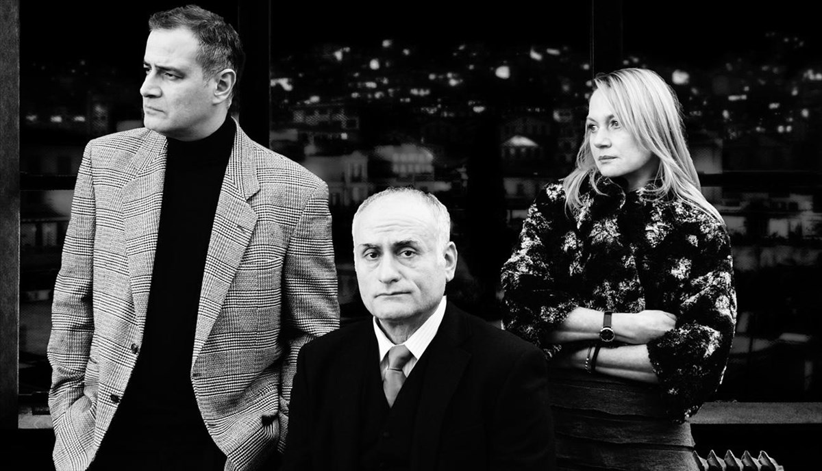 poli-kritiki-theatrou-photo