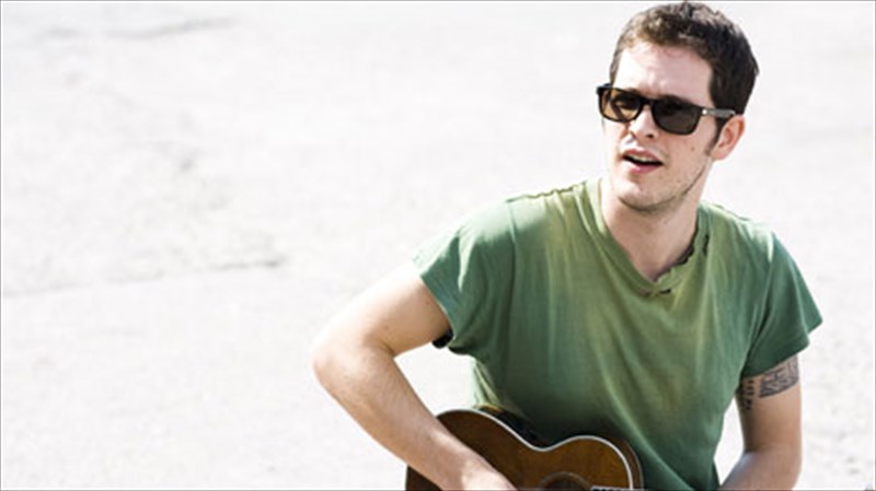 melodies-me-aroma-apo-mesogeio-alla-kai-beatles