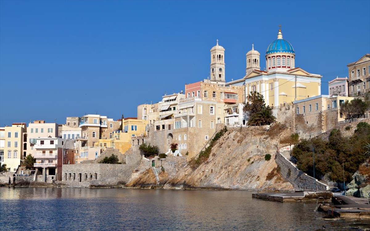 suros-i-ellada-giortazei-ellada-giortazei