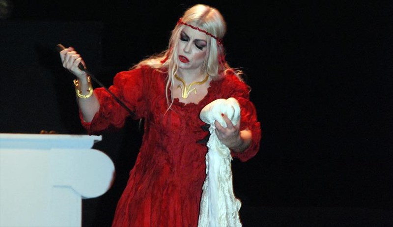 ti-mporei-na-kanei-i-mideia-gia-tis-kakopoiimenes-gunaikes-mideia-gia-tis-kakopoiimenes-gunaikes