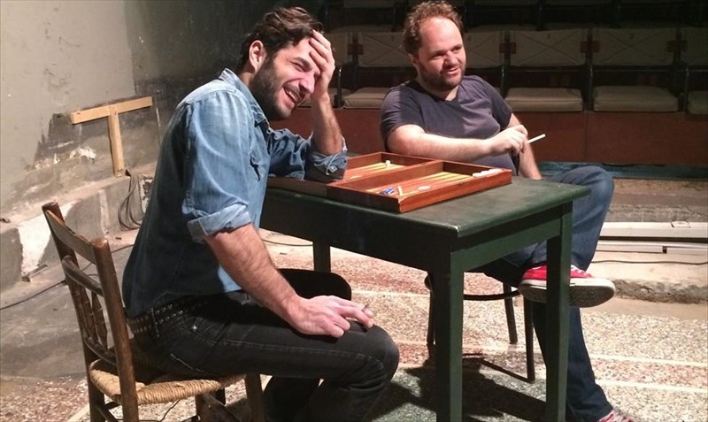 nikos-kouris-kai-makis-papadimitriou-sto-tabli-tou-kexaidi