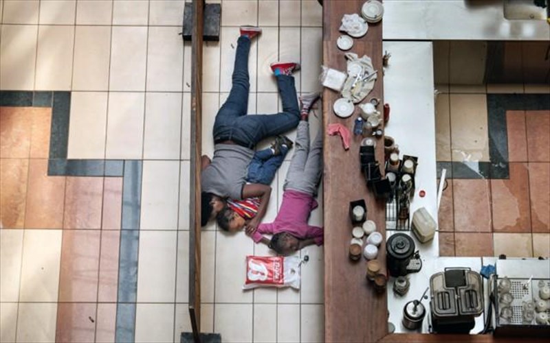 oi-fotografies-pou-kerdisan-ta-fetina-brabeia-pulitzer