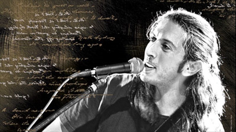 i-kritiki-paradosi-ksanasustinetai