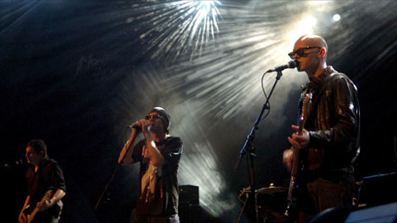 oi-unkle-kai-pali-stin-ellada