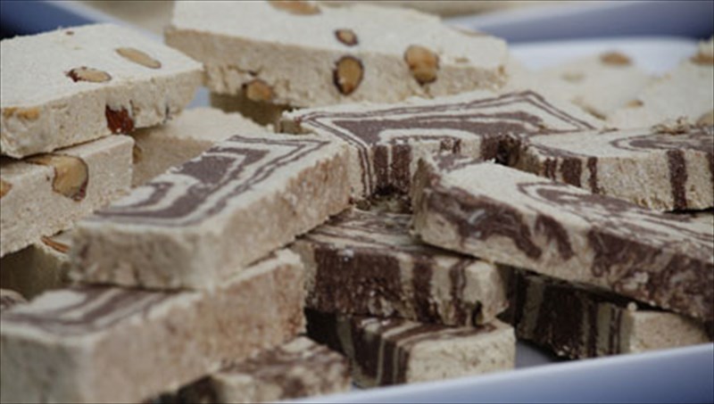 xalbas-mia-nistisimi-threptiki-lixoudia