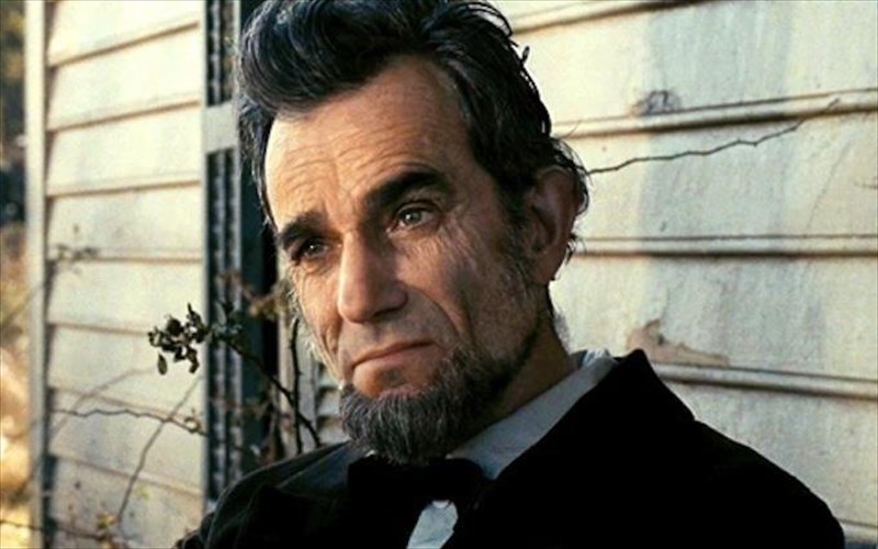 ithopoioi-pou-kratane-xaraktira