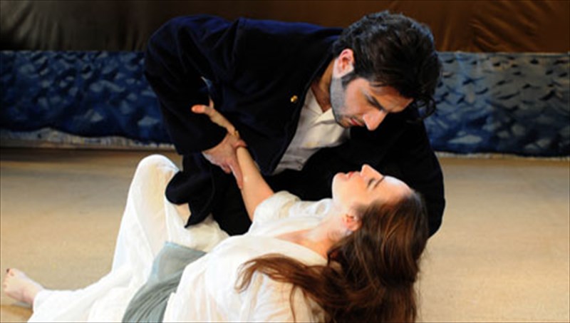 erotas-epanastatis-apo-tin-pena-tou-palama