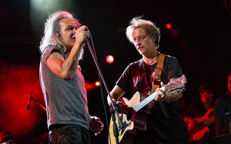 duo-entexnes-sunaulies-gia-to-bradu-mas