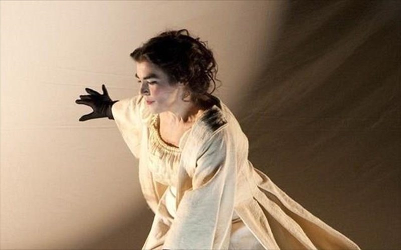 ludia-koniordou-katebainei-stin-epidauro-me-ton-ippoluto-tou-euripidi