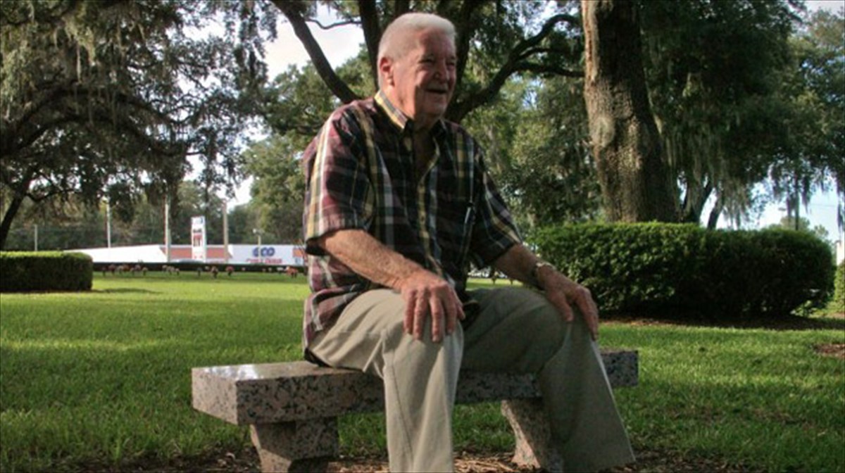 pethane-o-kathigitis-pou-edose-to-onoma-tou-se-diasimo-gkroup-kathigitis-pou-edose-to-onoma-tou-se-diasimo-gkroup