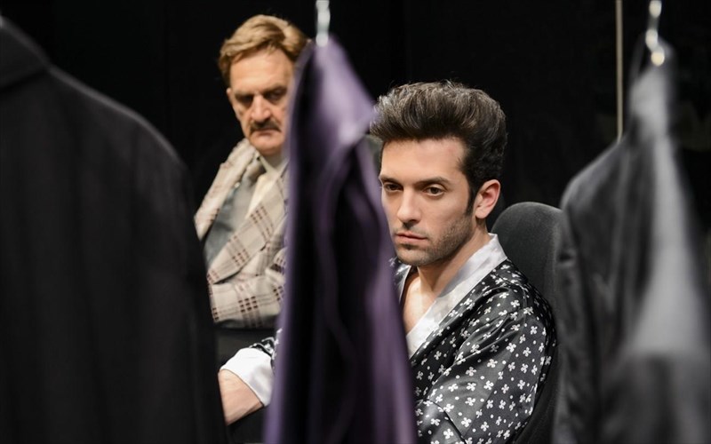 dimitris-kataleifos-teleutaies-parastaseis-gia-tin-koleksion-tou-pinter