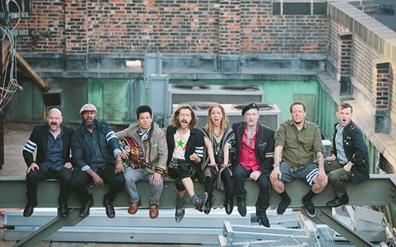 tsigganiki-rok-apo-tous-gogol-bordello-stin-athina