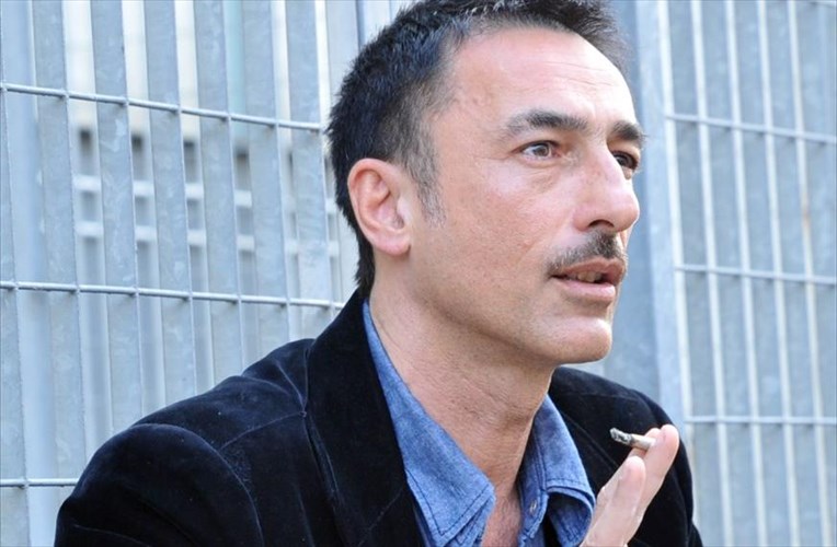 still-life-o-dimitris-papaioannou-xorografei-tin-uparksiaki-agonia-dimitris-papaioannou-xorografei-tin-uparksiaki-agonia