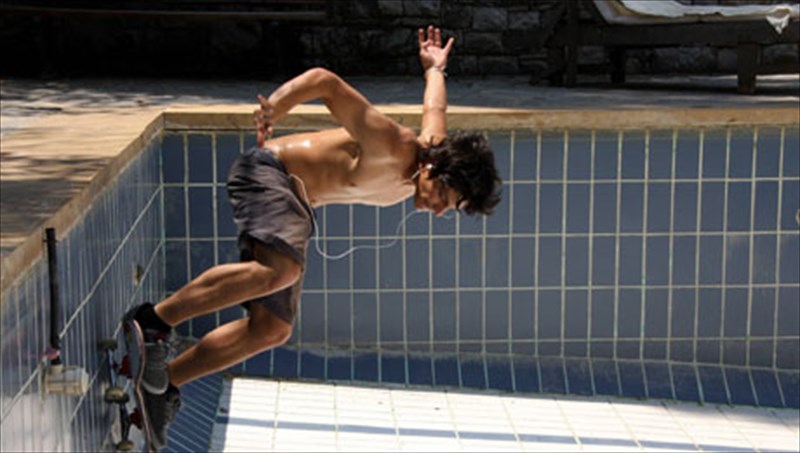 duskoles-epoxes-gia-neous