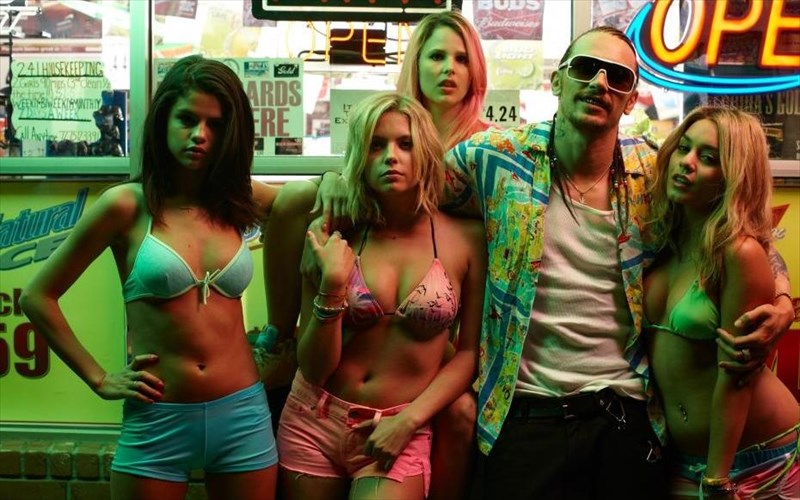 James-franco-me-ta-xeirotera-tweets-gia-to-spring-breakers-2