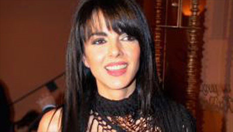 theatriko-didumo-i-maria-solomou-me-ton-maksimo-moumouri-maria-solomou-me-ton-maksimo-moumouri