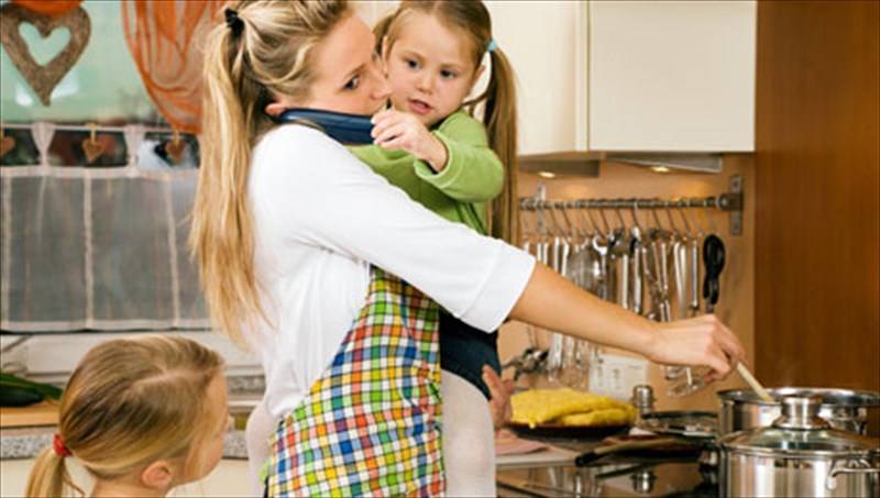 perissotero-agxos-exoun-oi-noikokures-apo-ta-stelexi-epixeiriseon