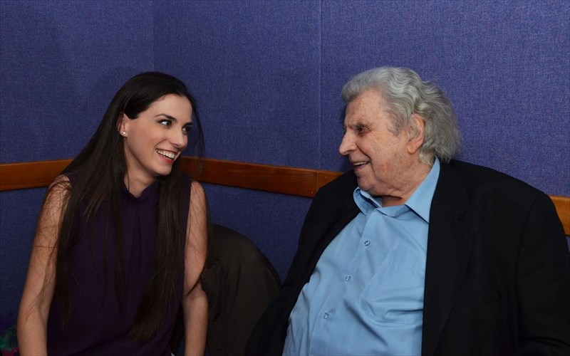 metatithetai-i-parousiasi-ton-neon-diskon-tou-theodoraki-me-ti-foteini-darra-parousiasi-ton-neon-diskon-tou-theodoraki-me-ti-foteini-darra