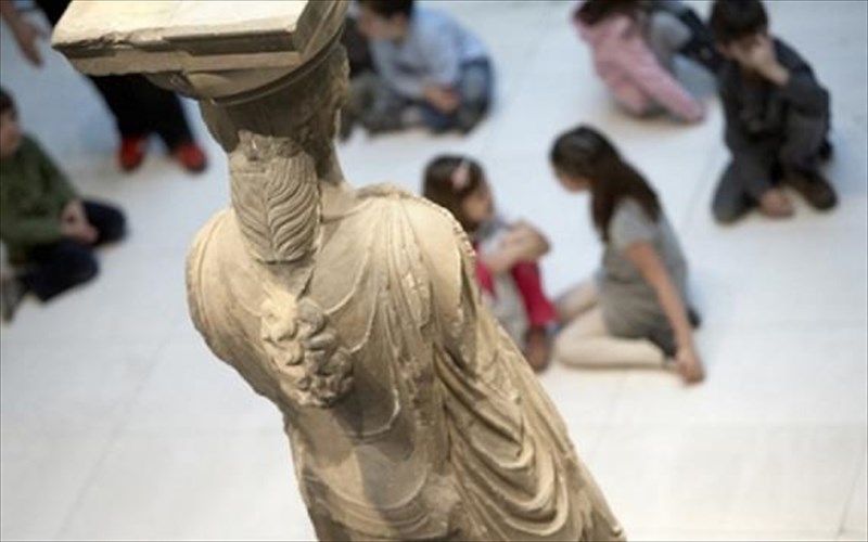 ypsili-proseleusi-sta-mouseia-gia-ti-diethni-imera