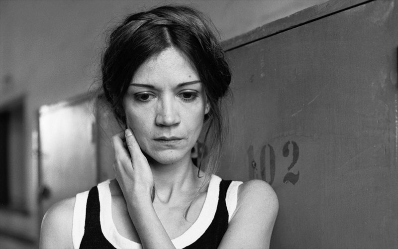 akuroseis-parastaseon-stis-25-maiou