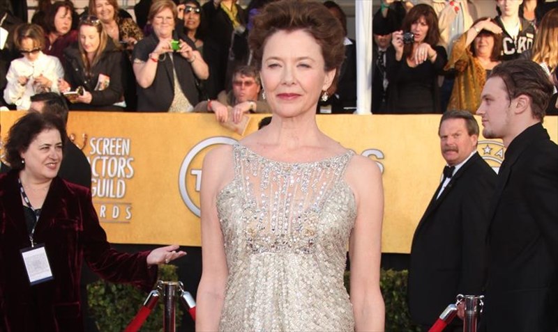 annette-bening-kori-tou-basilia-lir-sto-festibal-shakespeare-in-the-park