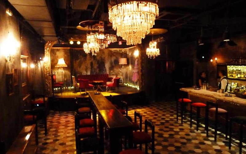 kalokairini-aulaia-sto-faust