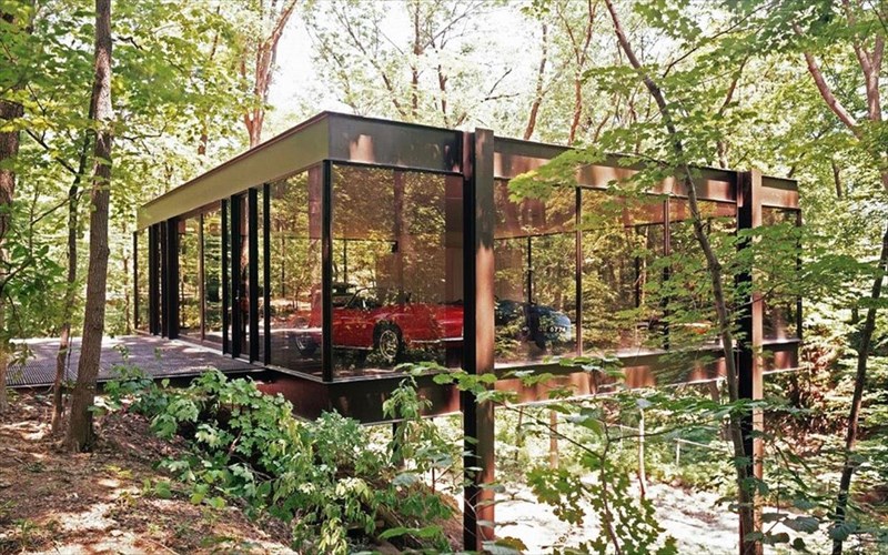 polithike-to-gualino-spiti-tou-ferris-bueller-epitelous