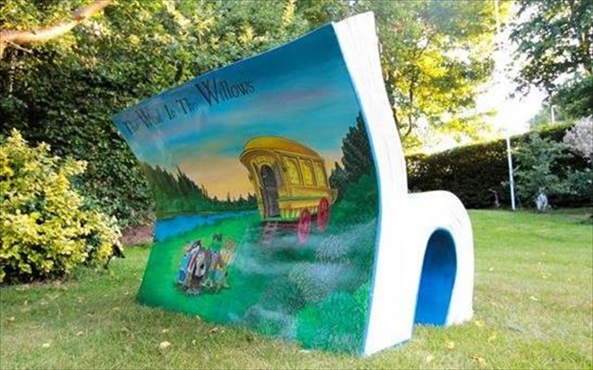 book-bench-2