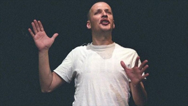 h-eleni-tou-gianni-ritsou-sto-theatro-sfendoni