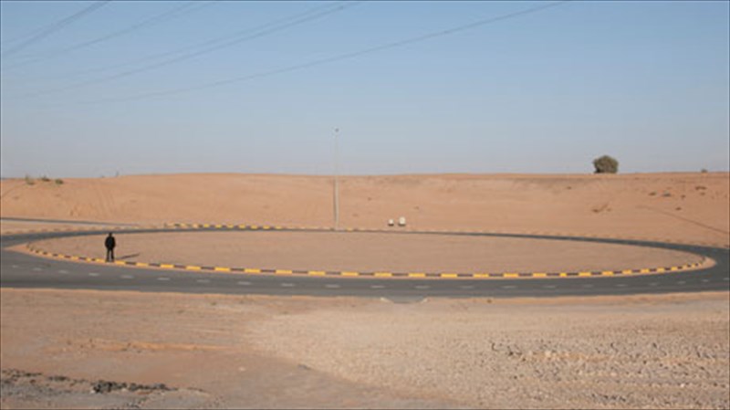 kuklikes-diastauroseis-se-mia-ekthesi-fotografias