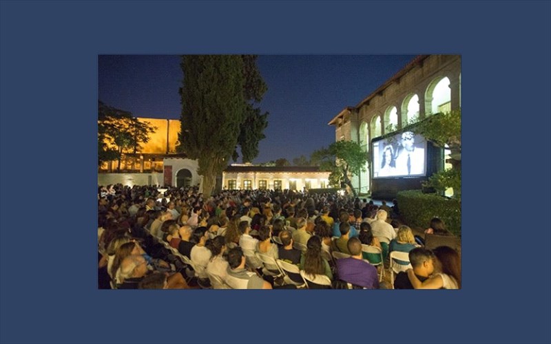 dorean-bradies-therinou-sinema-sta-sokakia-tis-athinas