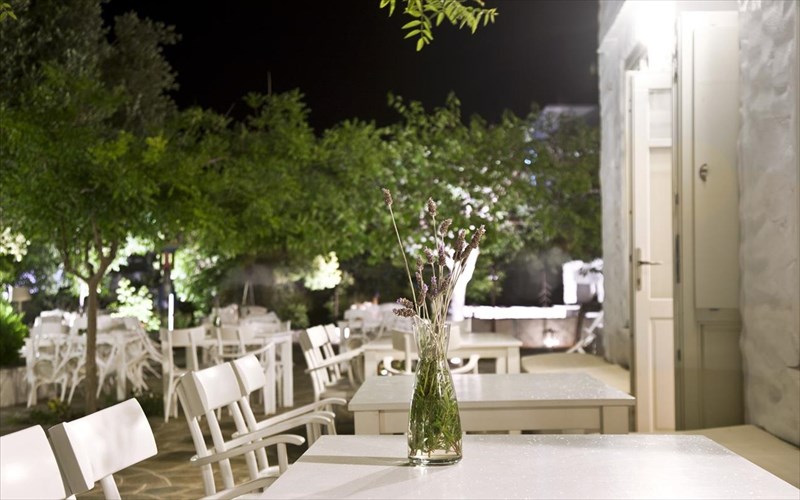 o-giannis-loukakos-paei-sifno