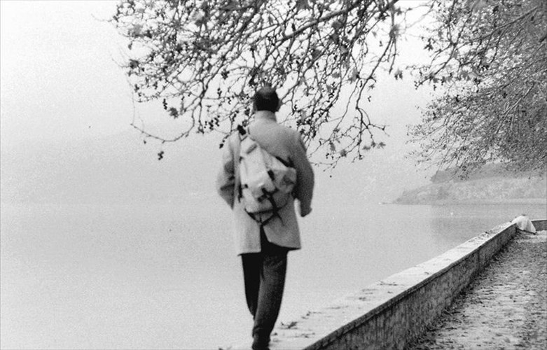 xoros-drasis-sto-ethniko-theatro-gia-eksartimena-atoma-kai-tis-oikogeneies-tous