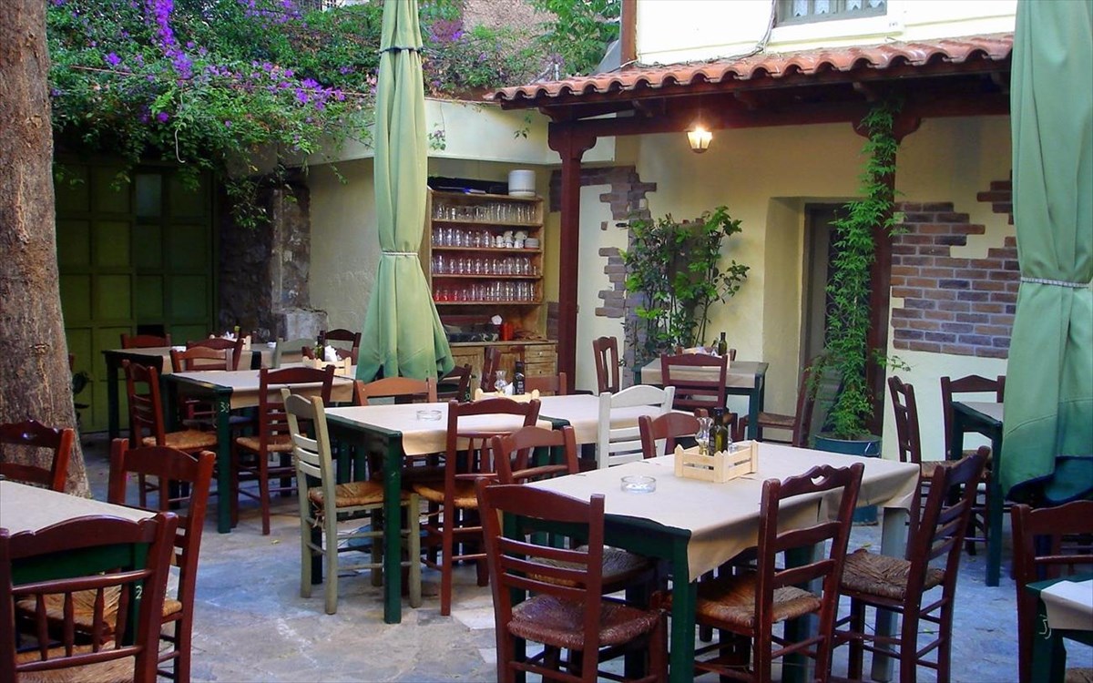 to-piato-tis-boulas-to-piato-tis-voulas-taratsa