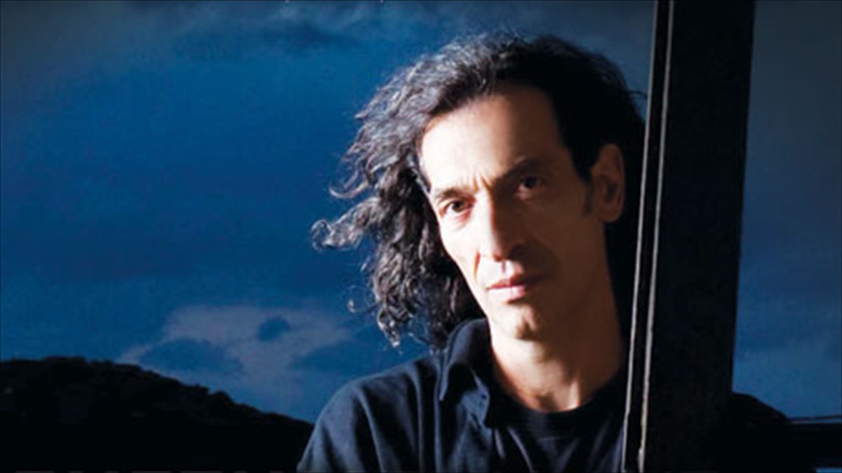 apo-ta-ksulina-spathia-ston-stauro-tou-notou