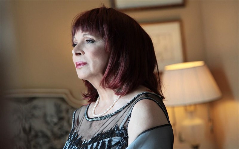 anna-fonsou-oi-plousioi-tha-ginoun-plousioteroi-kai-oi-ftoxoi-tha-pethanoume