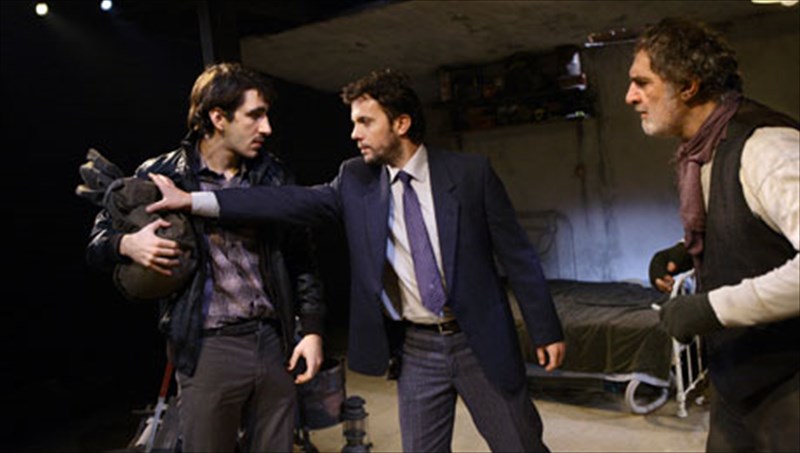 dimitris-kataleifos-kai-rania-oikonomidou-gia-liges-akomi-parastaseis