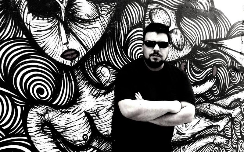 performance-ilektronikis-mousikis-sto-romantso