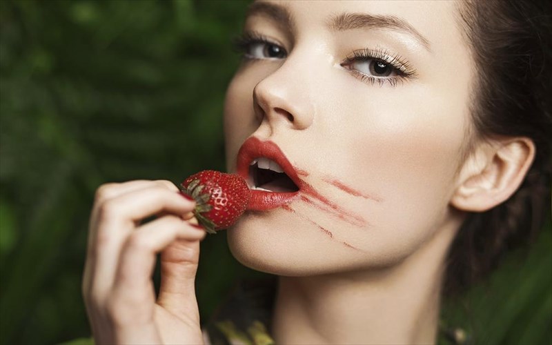 ta-pio-threptika-frouta-kai-laxanika-tou-iouliou