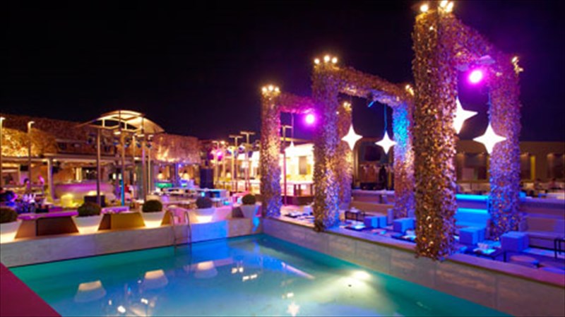 auto-to-sabbatokuriako-katebainoume-paraliaki