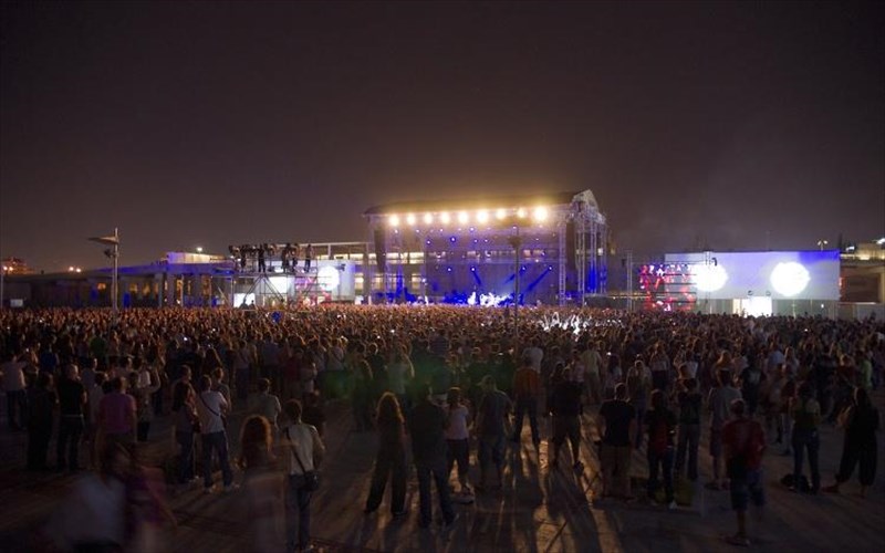 pigame-sto-ejekt-festival-stin-plateia-nerou