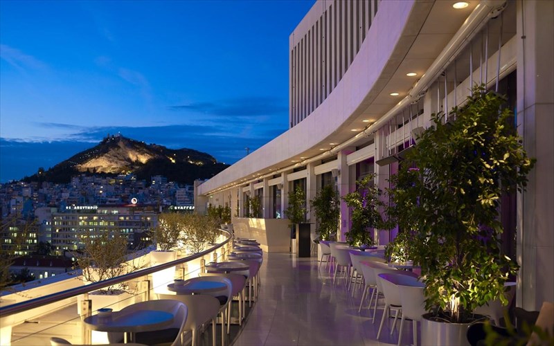 cocktails-kai-sushi-se-prosfora-sto-galaxy