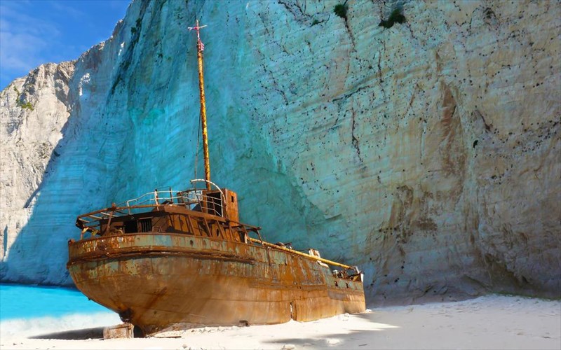 to-nauagio-einai-i-omorfoteri-paralia-tou-kosmou-omorfoteri-paralia-tou-kosmou