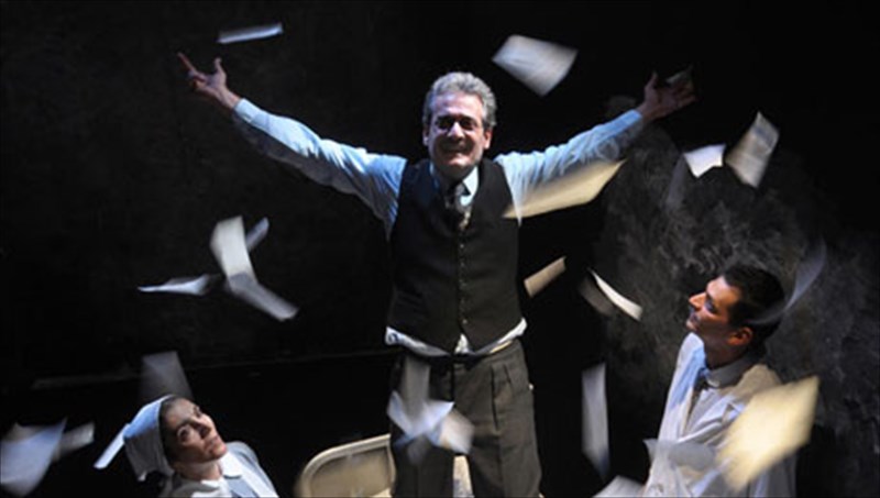 enas-trelos-mila-logika-stous-ugieis