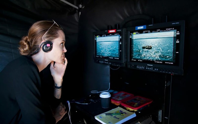 unbroken-i-angelina-telika-kserei-na-skinothetei-kala